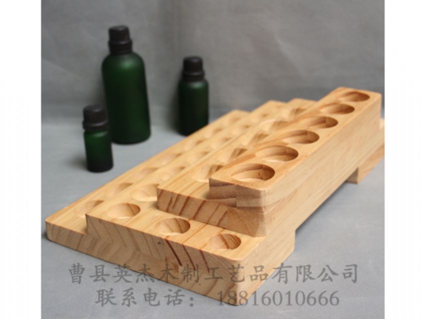 點(diǎn)擊查看詳細(xì)信息<br>標(biāo)題：竹木精油木盒 閱讀次數(shù)：1572