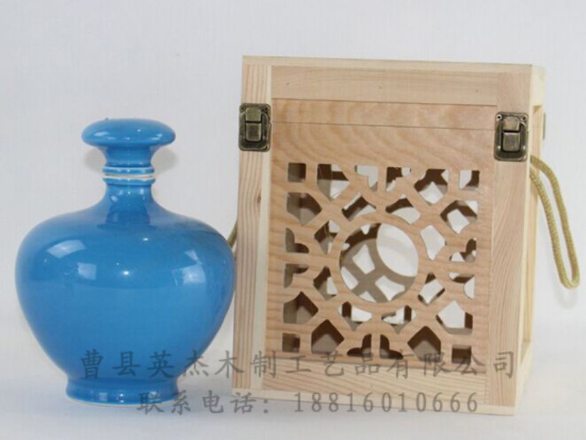 點擊查看詳細信息<br>標題：木制白酒盒 閱讀次數(shù)：1506