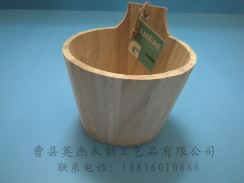 點擊查看詳細信息<br>標題：木制底座  木制杯蓋 閱讀次數(shù)：1234