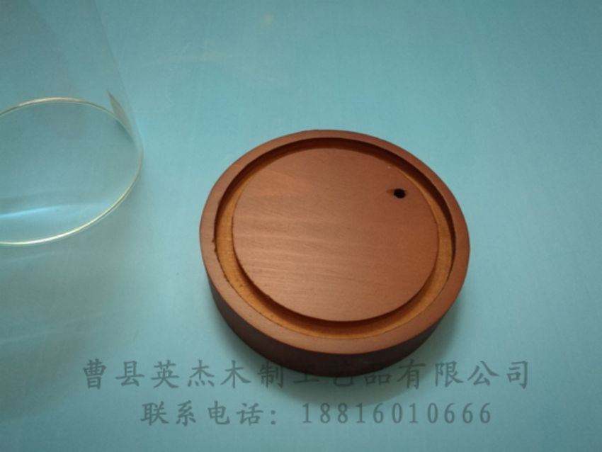 點擊查看詳細信息<br>標題：木制底座  木制杯蓋 閱讀次數(shù)：1128