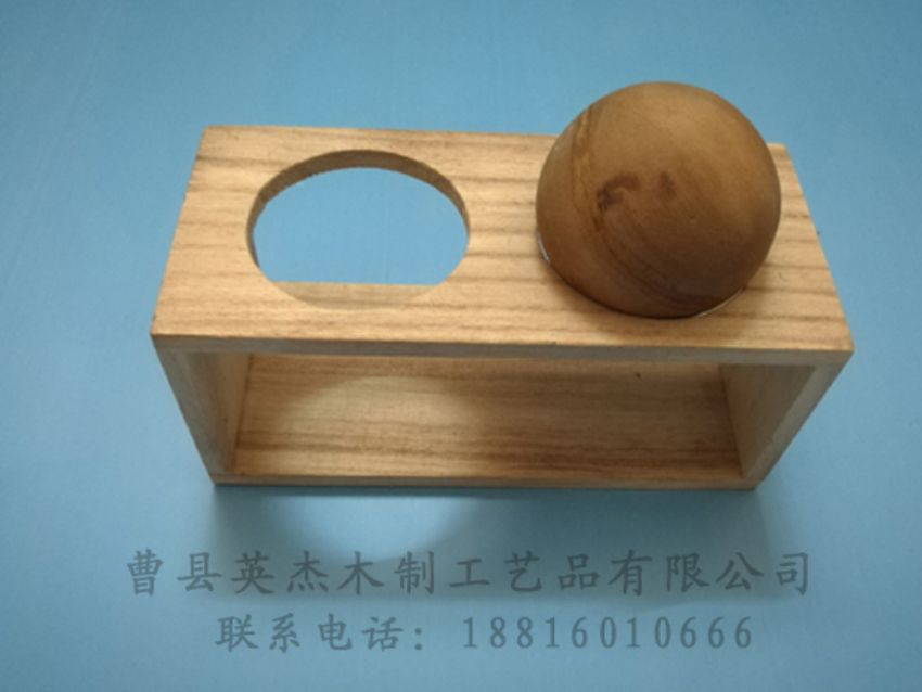 點擊查看詳細信息<br>標題：木制底座  木制杯蓋 閱讀次數(shù)：1238