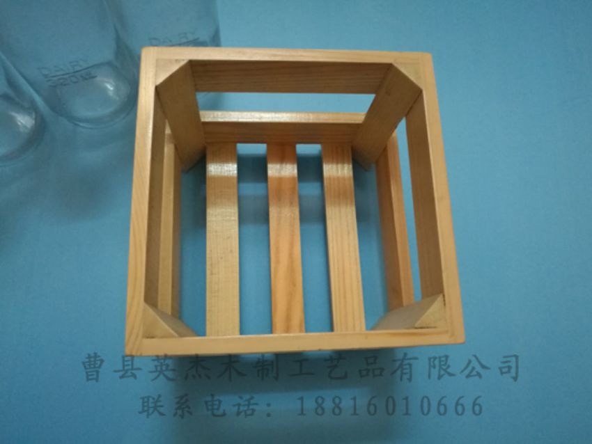 點擊查看詳細信息<br>標題：木制底座  木制杯蓋 閱讀次數(shù)：1100